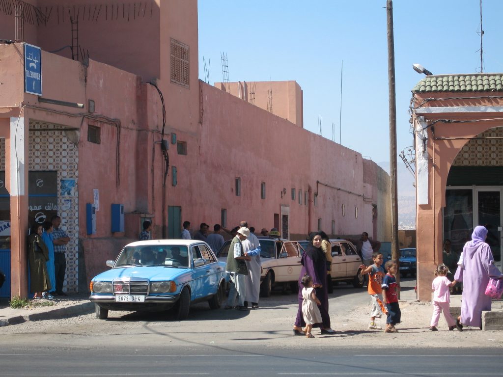 Taxi in Western Sahara 2006 by flickr_Jurgen